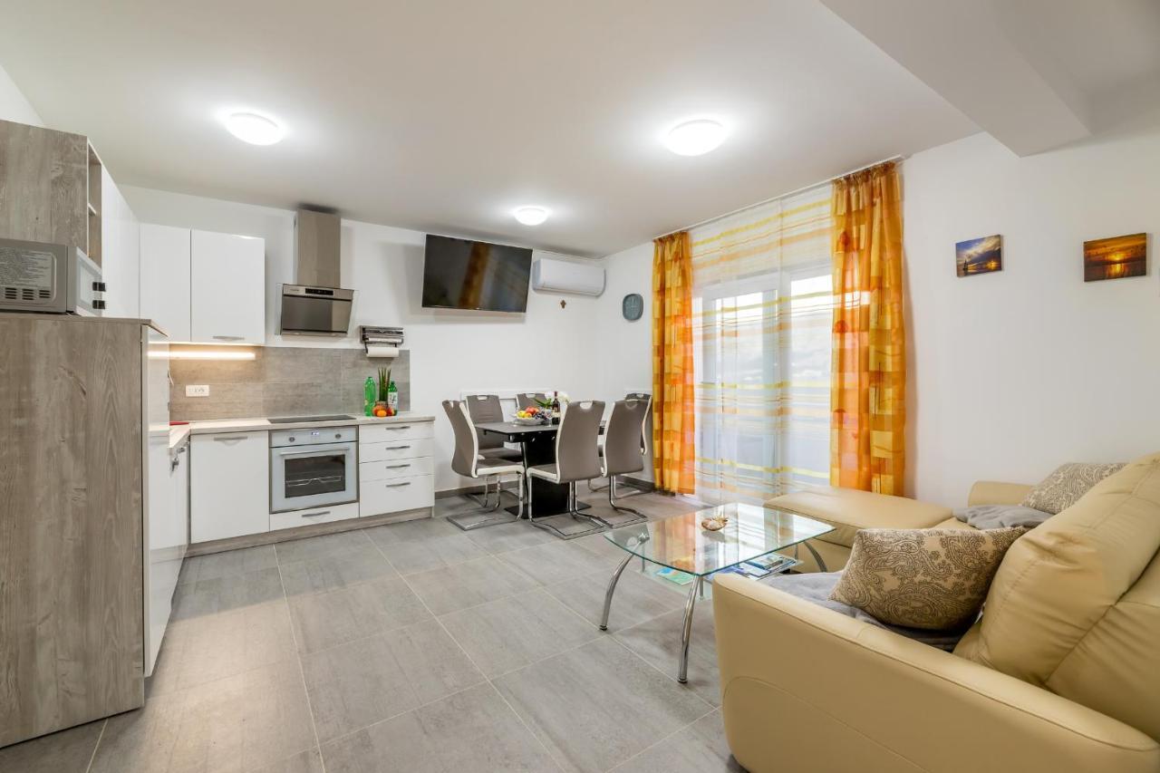 Apartment Lana Baška Zewnętrze zdjęcie