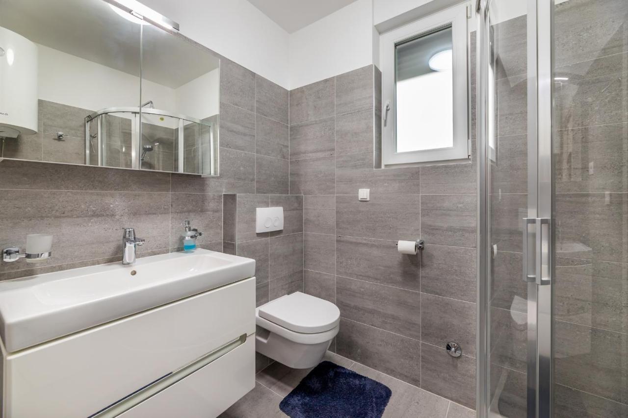 Apartment Lana Baška Zewnętrze zdjęcie